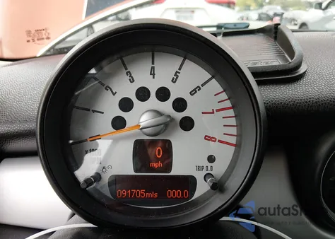 2014 Mini Clubman Cooper z USA, uszkodzony, nr VIN WMWZF3C58ET492942